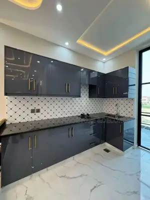 Kitchen Cabinet Set Up
