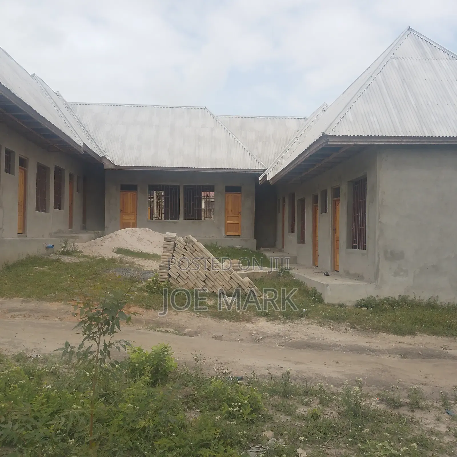 10bdrm House in Mark Real Estate, Maili Mmoja for sale