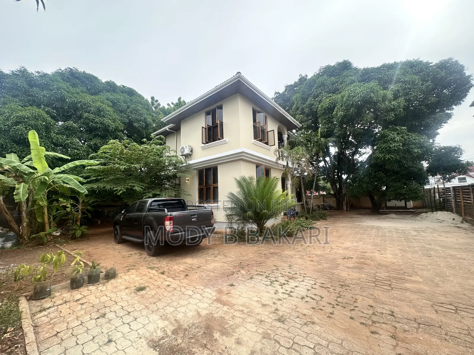 4bdrm Villa in Mikocheni for rent