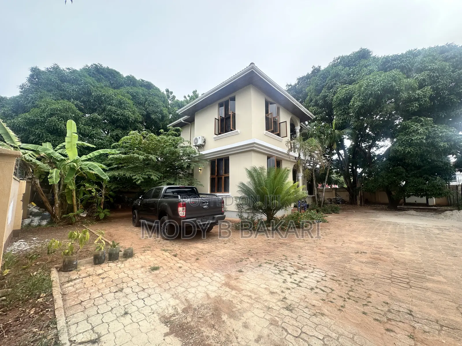 4bdrm Villa in Mikocheni for rent