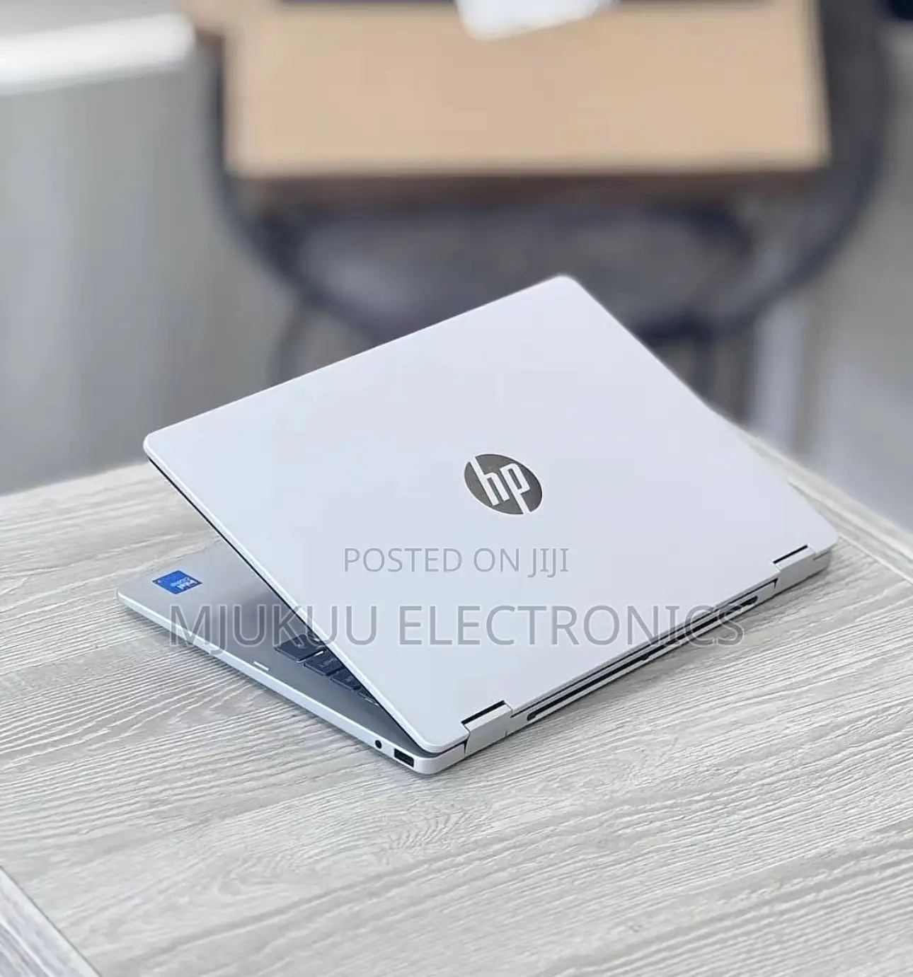 New Laptop HP OmniBook 5 Flip 8GB Intel Core I5 SSD 512GB