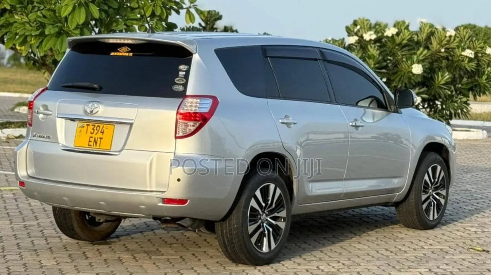 Toyota Vanguard 2009 Silver