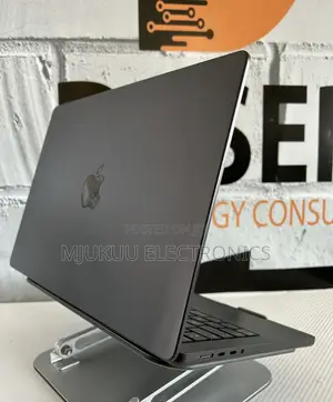 New Laptop Apple MacBook Air 2025 M4 15-Inch 24GB Apple M4 SSD 512GB