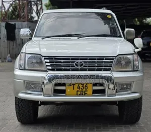 Toyota Land Cruiser Prado 2000 Silver
