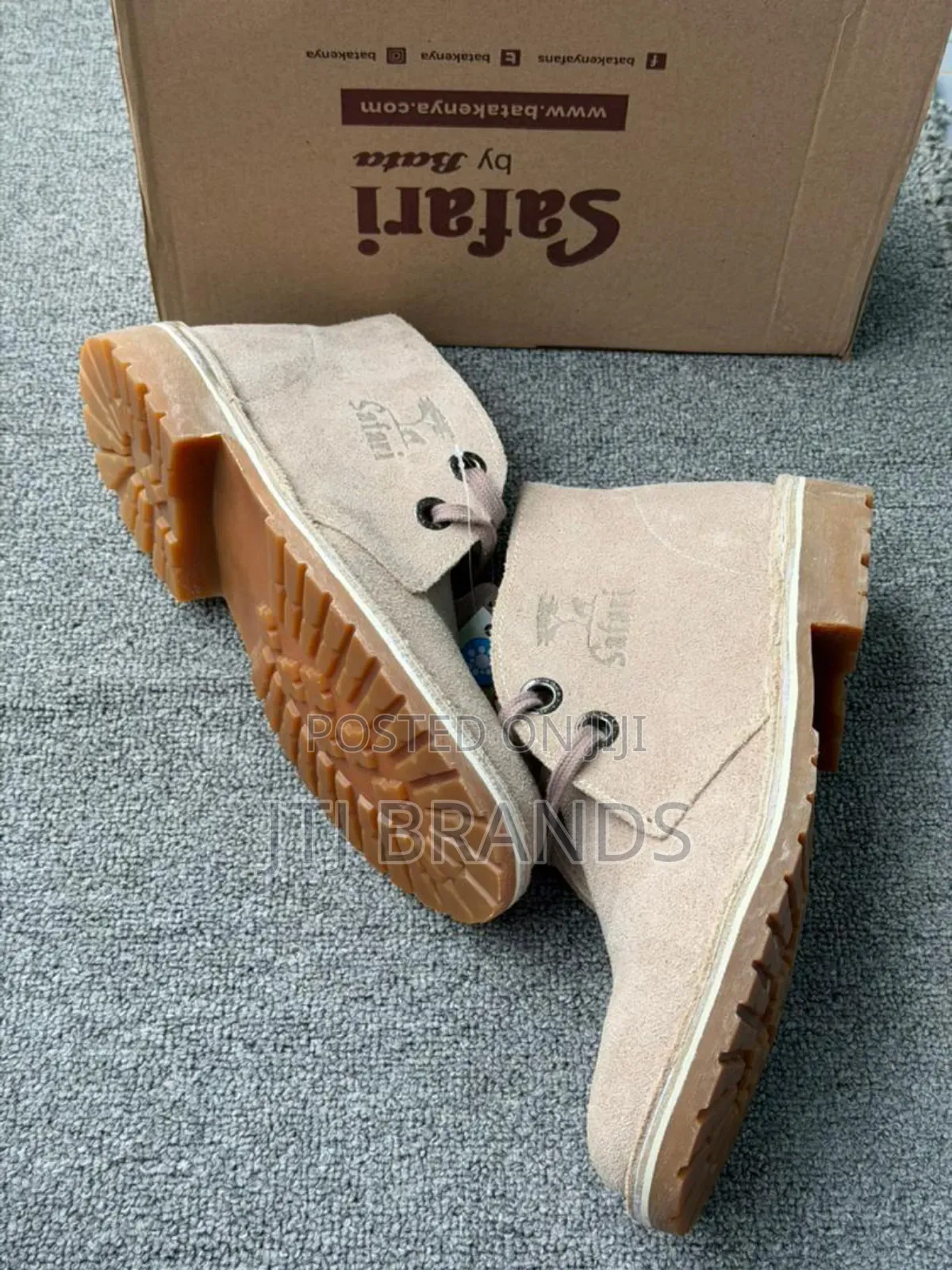 Utaachaje Safari Boot Namba Hii