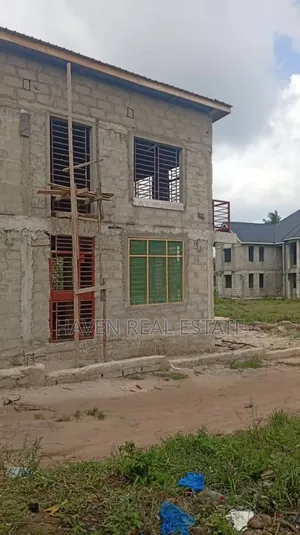 3bdrm House in Goba for sale