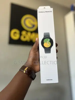 Galaxy Watch 5 Smartwatch (40mm)