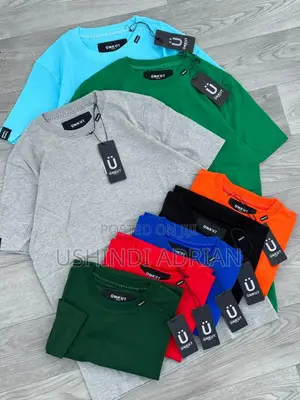 Vaa Ueleweke: T-Shirt Za Kipekee Kabisa