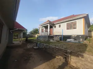 3bdrm House in Mbezi Makabe, Kinondoni for sale