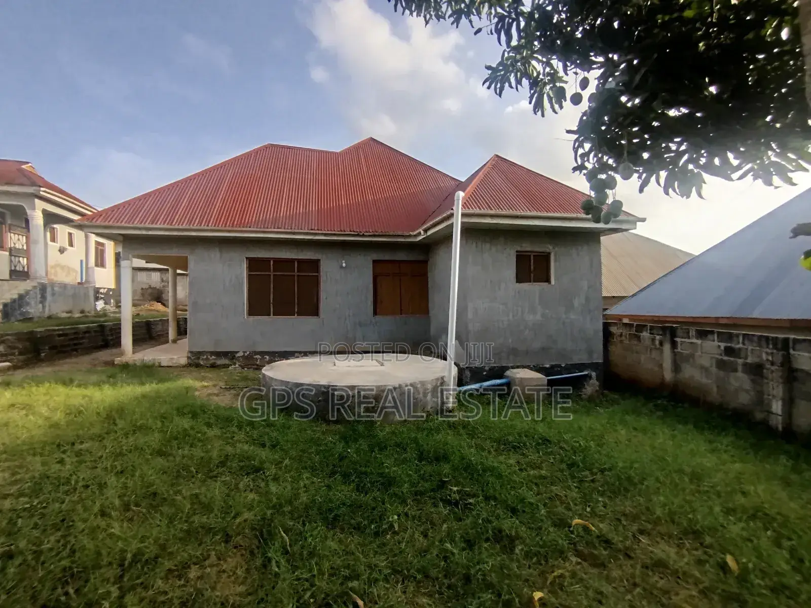 3bdrm House in Mbezi Makabe, Kinondoni for sale
