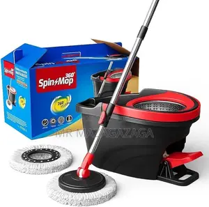 360 Black Spin Mop Bucket With a Foot Pedal