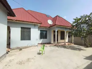 3bdrm House in Kivule Frem 10, Ilala for sale