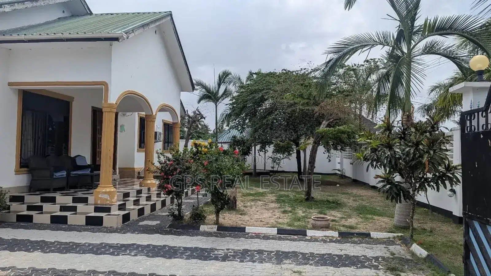 3bdrm House in Bunju B Mazingira, Kinondoni for sale
