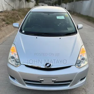 Toyota Wish 2006 Silver