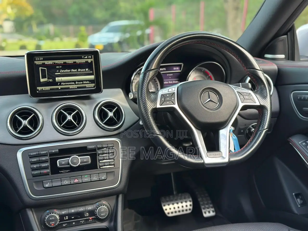 Mercedes-Benz CLA-Class 2015 Silver