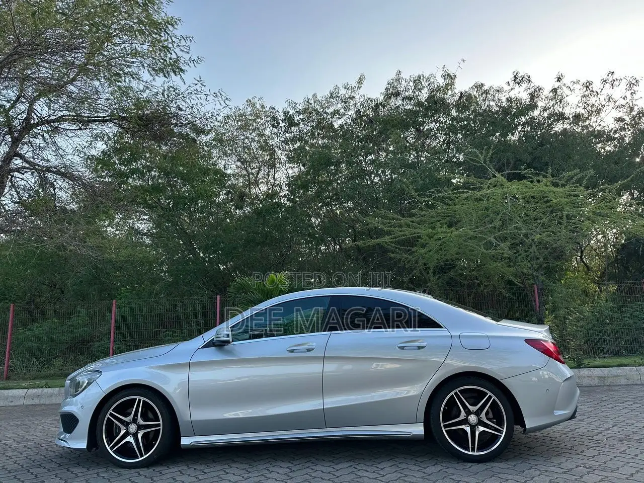 Mercedes-Benz CLA-Class 2015 Silver
