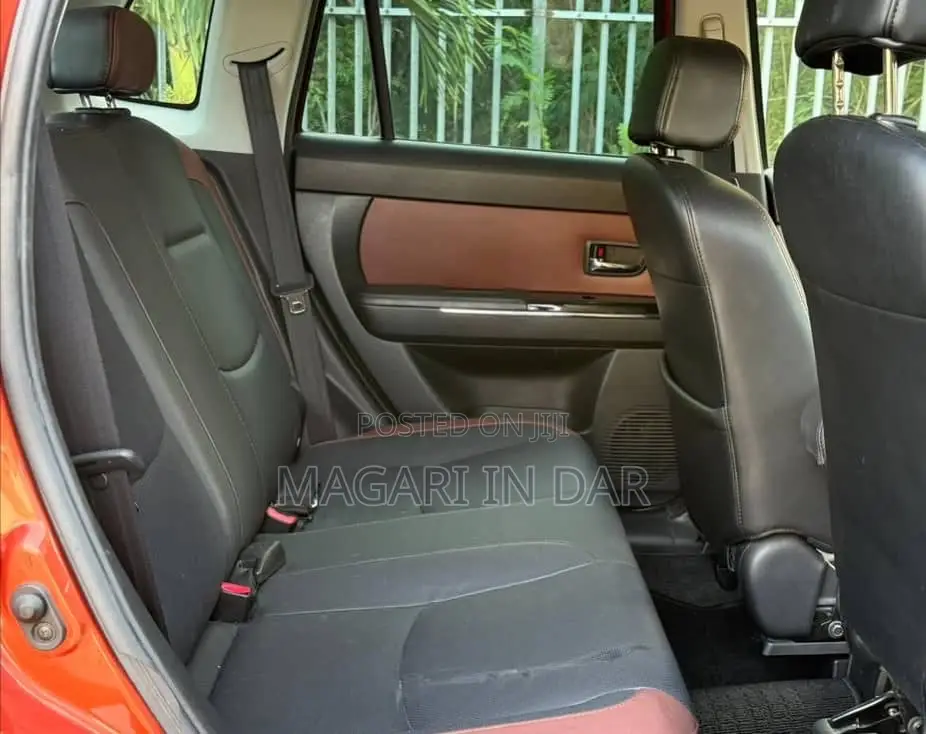 Mazda Verisa 2009 Orange