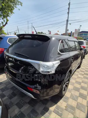Mitsubishi Outlander 2015 Black