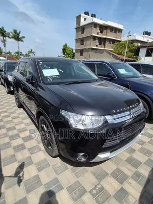 Mitsubishi Outlander 2015 Black