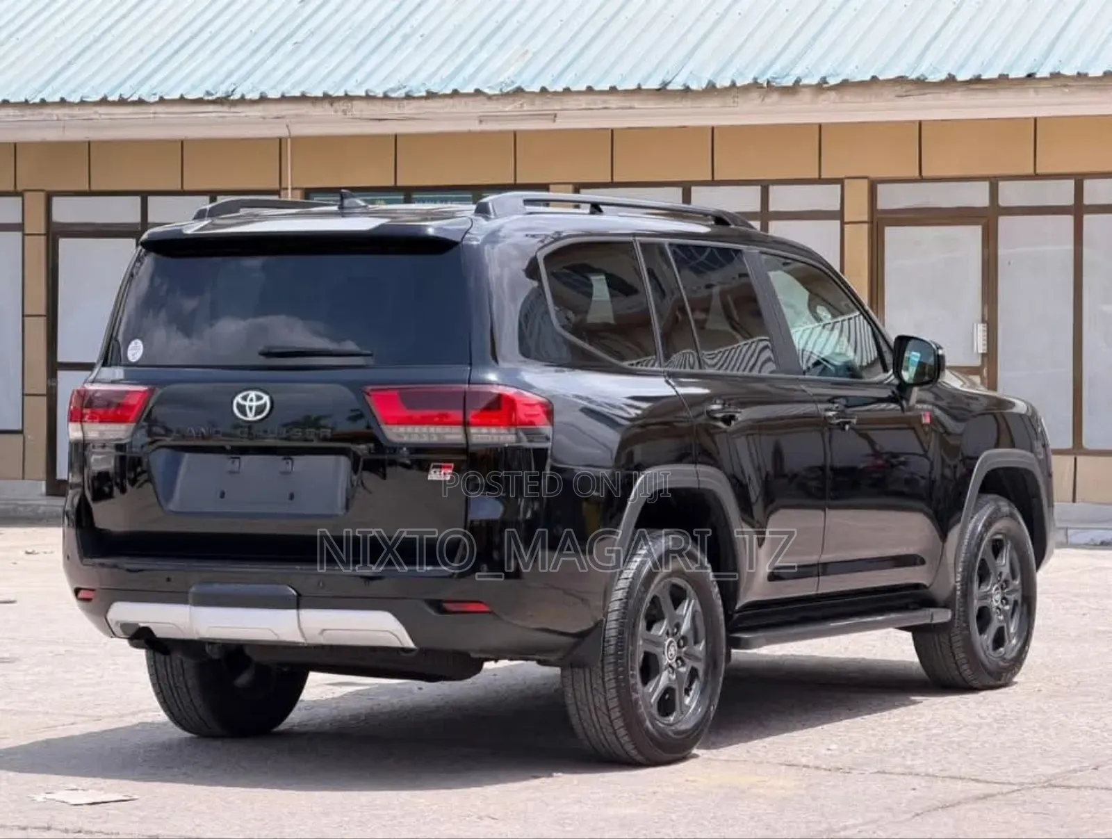 Toyota Land Cruiser 2024 Black