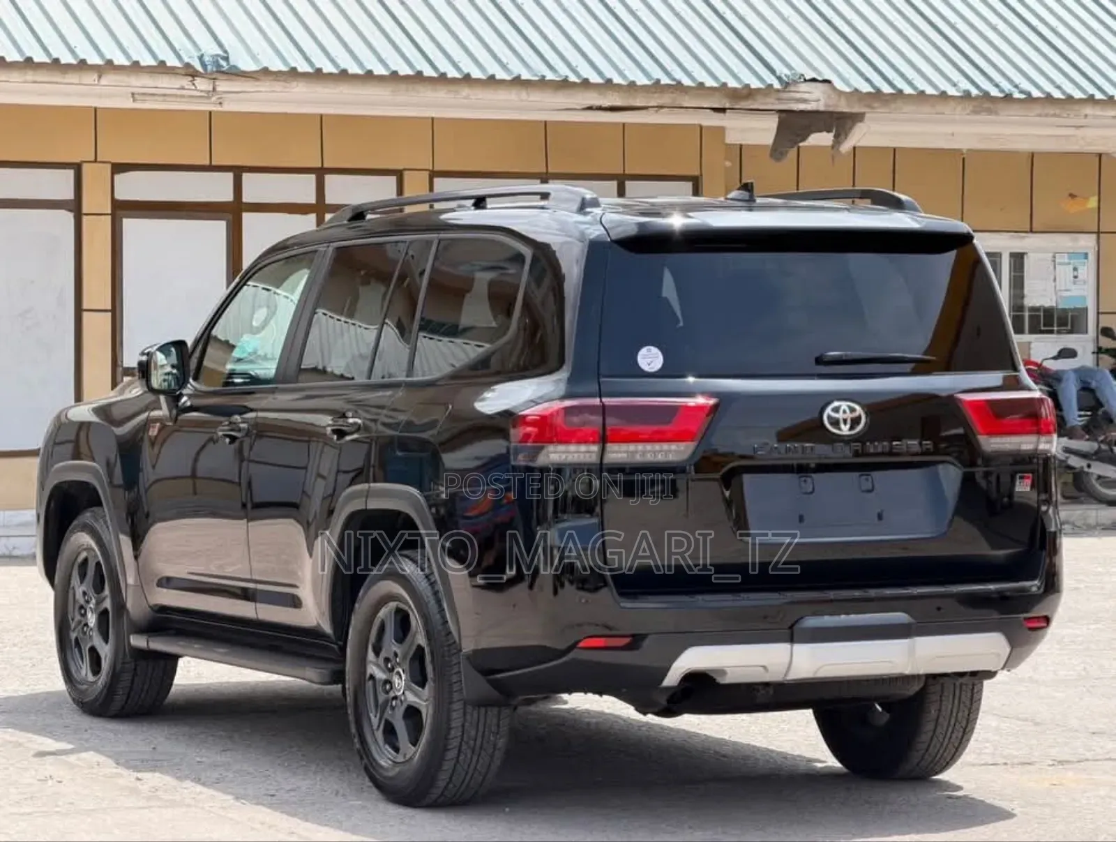 Toyota Land Cruiser 2024 Black