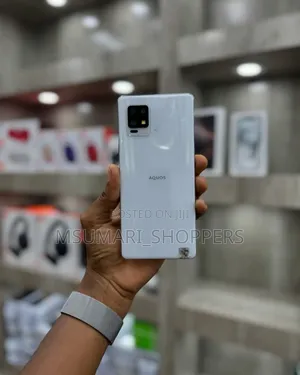 Sharp Aquos zero6 128 GB White