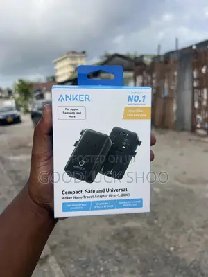 Anker Nano Travel Adapter (5-in-1, 20w)