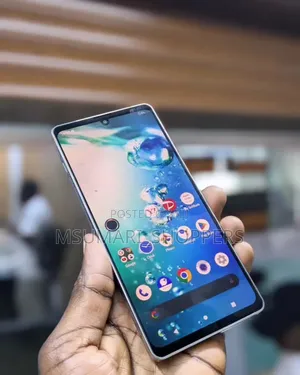 Sharp Aquos zero6 128 GB White