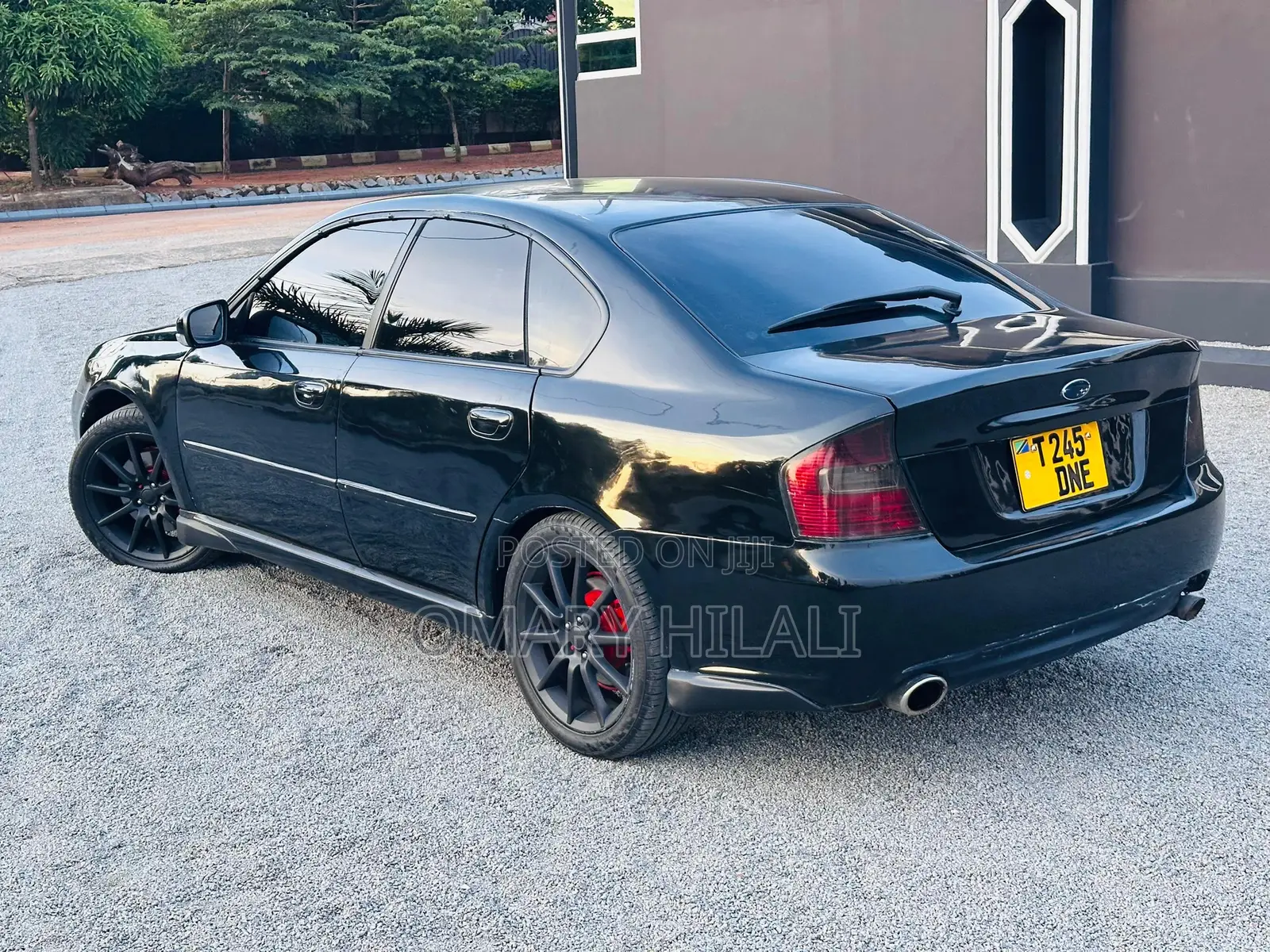 Subaru Legacy 2004 Black