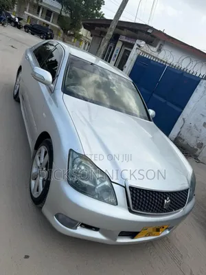 Toyota Crown 2006 Silver