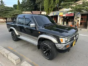 Toyota Hilux 1997 Gray