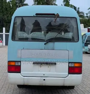 Toyota Coaster 2005 Blue