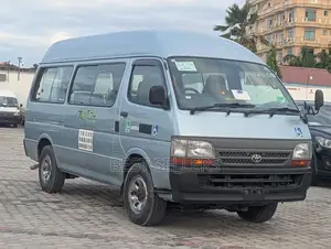 Toyota HiAce 2000 Blue