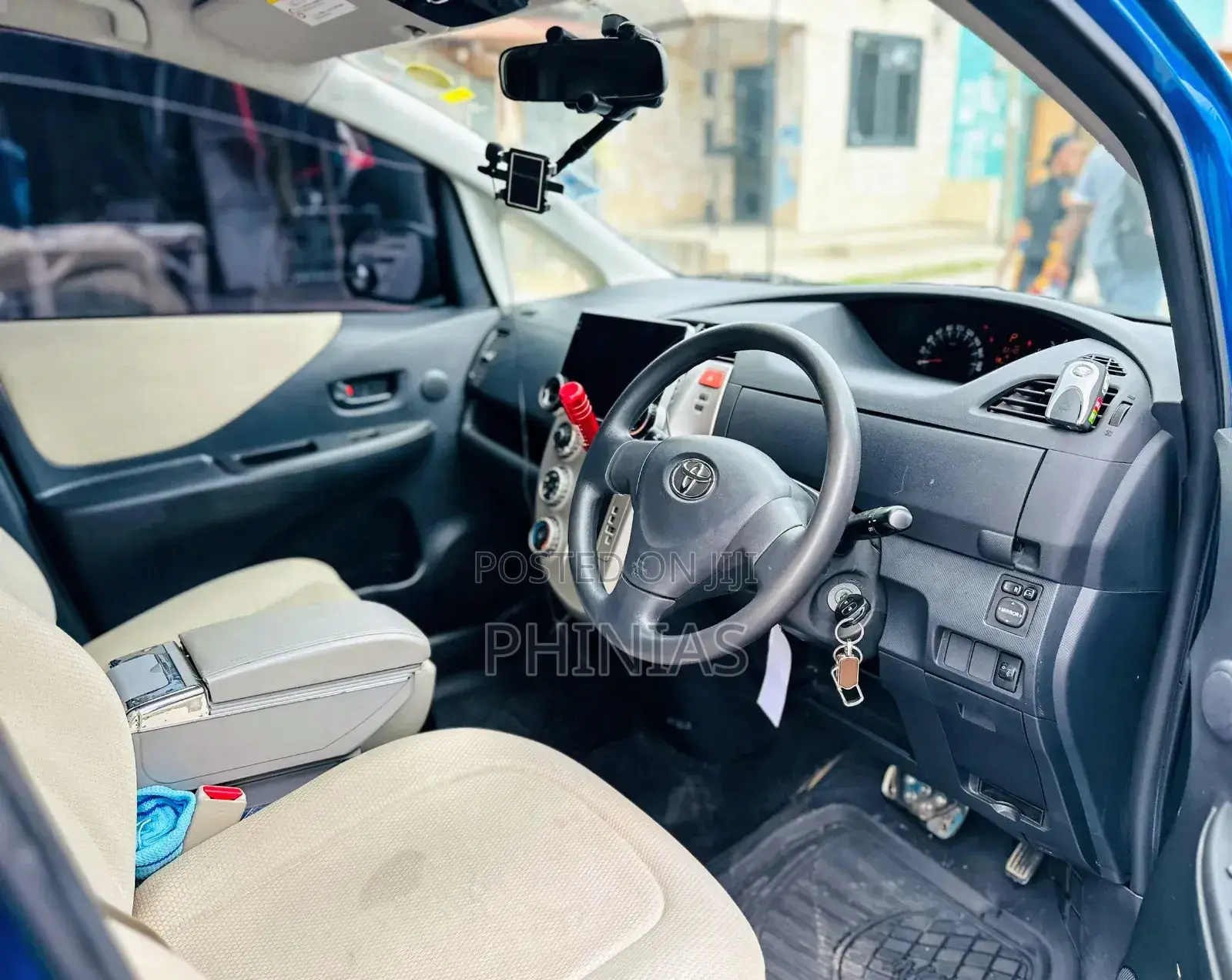 Toyota Ractis 2008 Blue