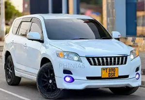 Toyota Vanguard 2008 White