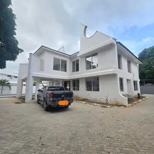 5bdrm Duplex in Coolest Estate, Oyster Bay for rent
