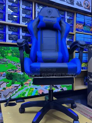 Universal Comfort Gaming Chair With Footrest