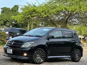 Toyota IST 2004 Black