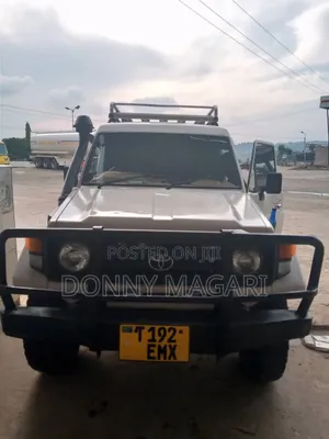 Toyota Land Cruiser 2017 White