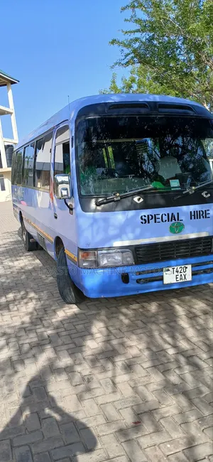 Toyota Coaster 2000
