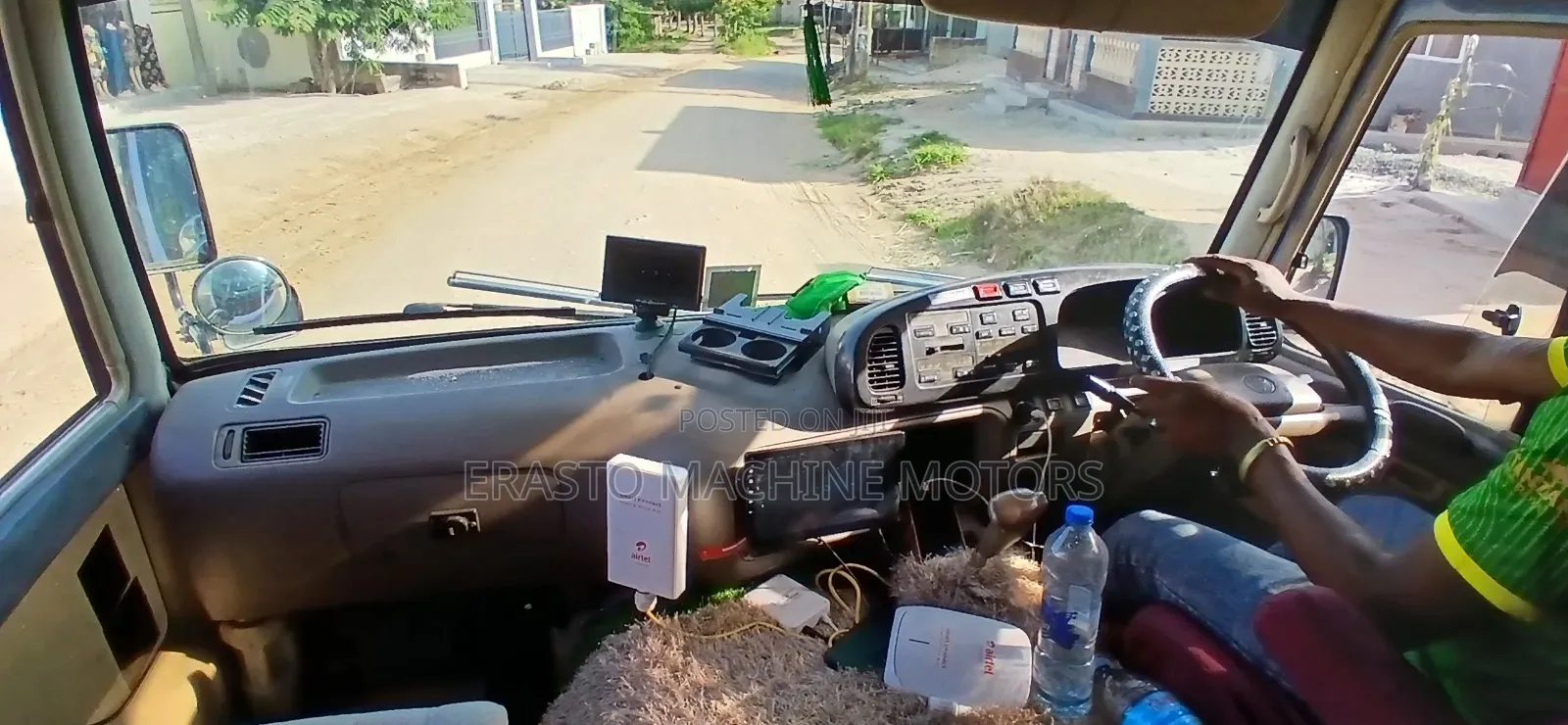 Toyota Coaster 2000