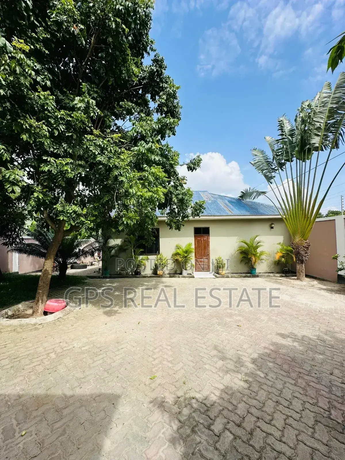 3bdrm House in Mbezi Makuti, Kinondoni for sale