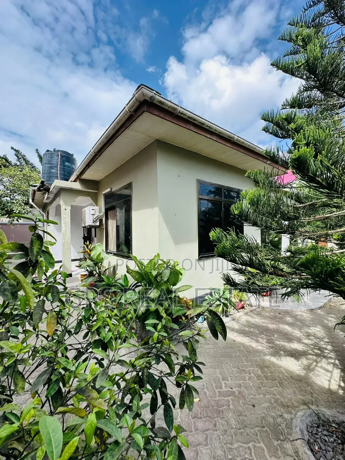 3bdrm House in Mbezi Makuti, Kinondoni for sale