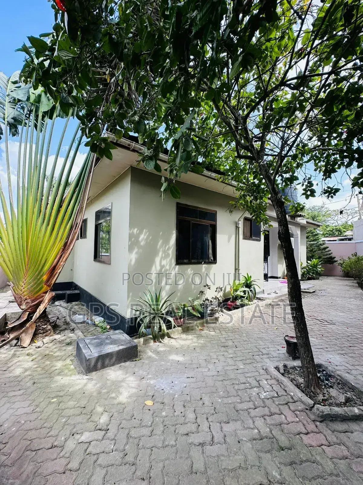 3bdrm House in Mbezi Makuti, Kinondoni for sale