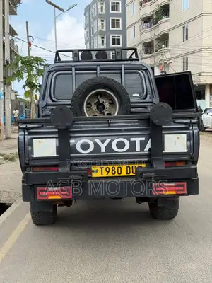 Toyota Land Cruiser 79 Series 2017 Gray