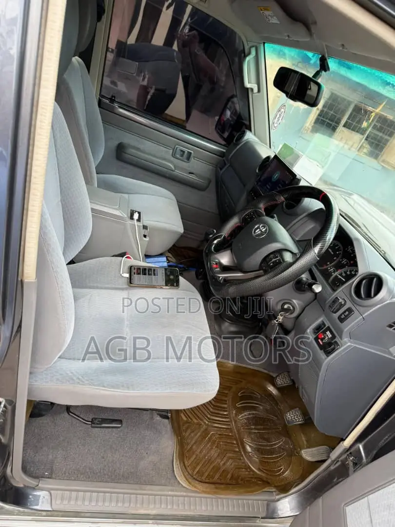 Toyota Land Cruiser 79 Series 2017 Gray