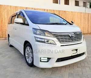 Toyota Vellfire 2010 White