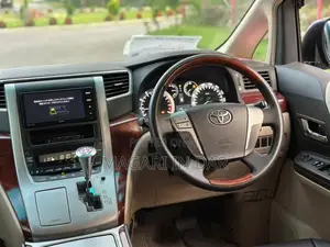 Toyota Vellfire 2010 Black