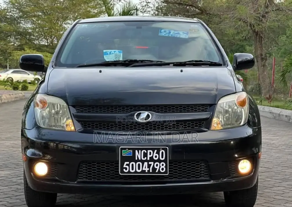 Toyota IST 2007 Black
