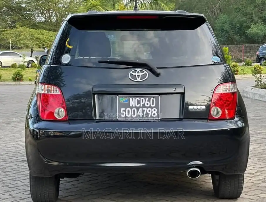 Toyota IST 2007 Black